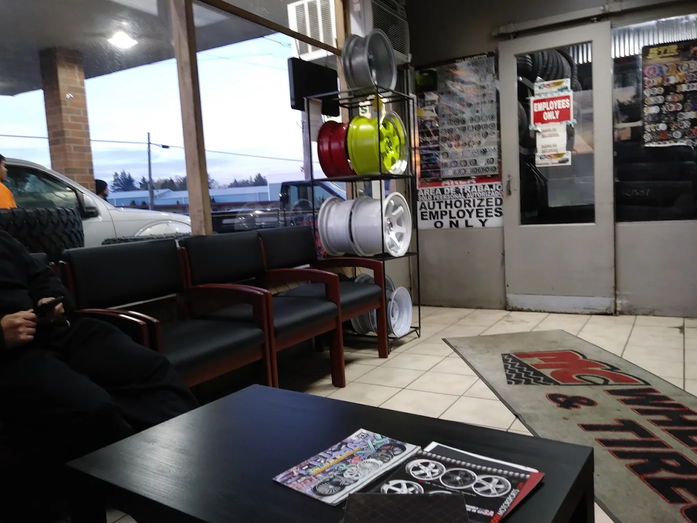 customer area inside MC Wheels and Tires Woodburn Oregon